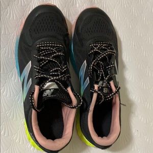 Girl size 4 new balance